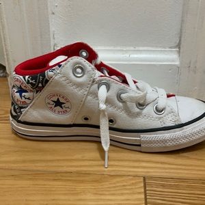 COPY - Kids converse high top. Size 1